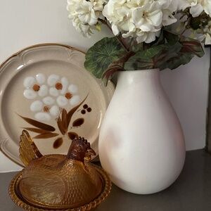 Indiana Glass Hen on Nest Covered Dish